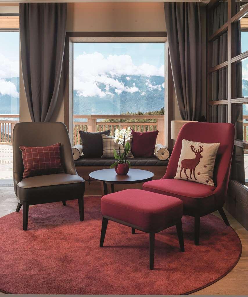 Interalpen-Hotel Tyrol Тельфс Номер фото